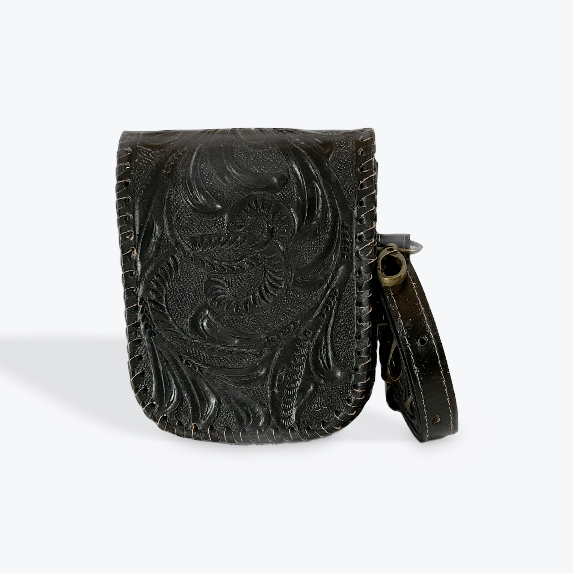 Sarah in crossbody